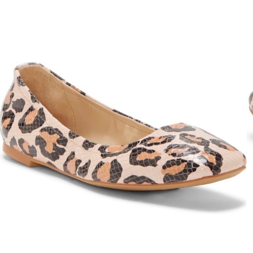Vince Camuto Brindin Flat